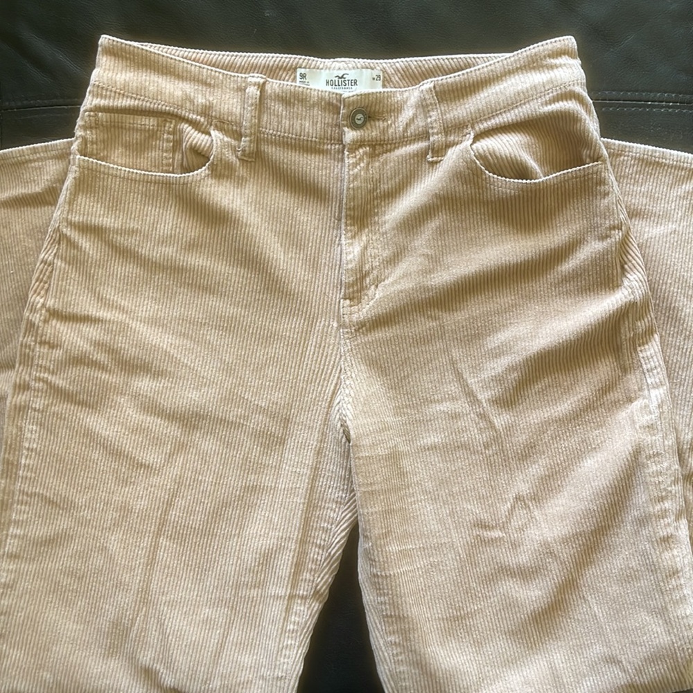 Women’s Hollister Ultra High Rise Beige Corduroy Pants